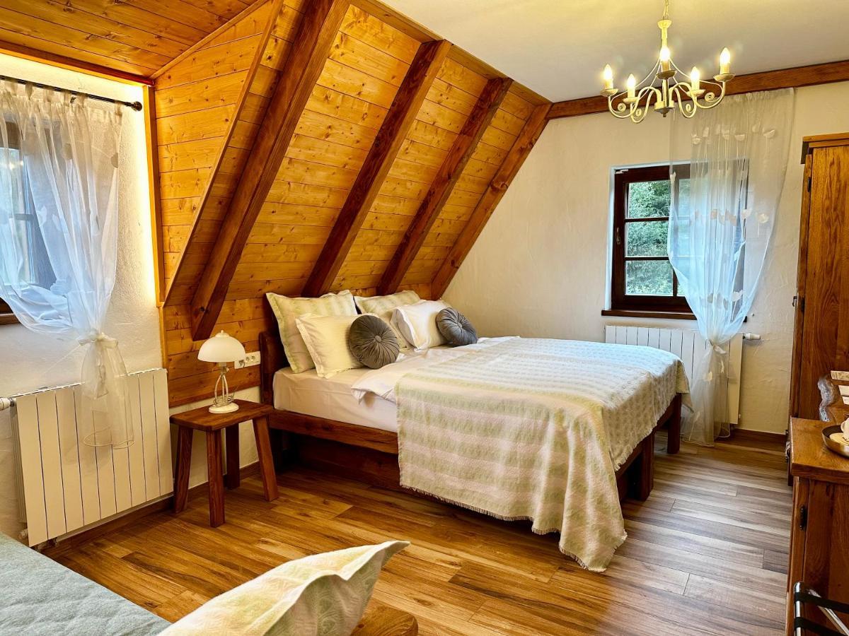 Boutique Villa Pearl Of Plitvice, Plitvice Lakes ปลิตวิตซาเซโล ภายนอก รูปภาพ