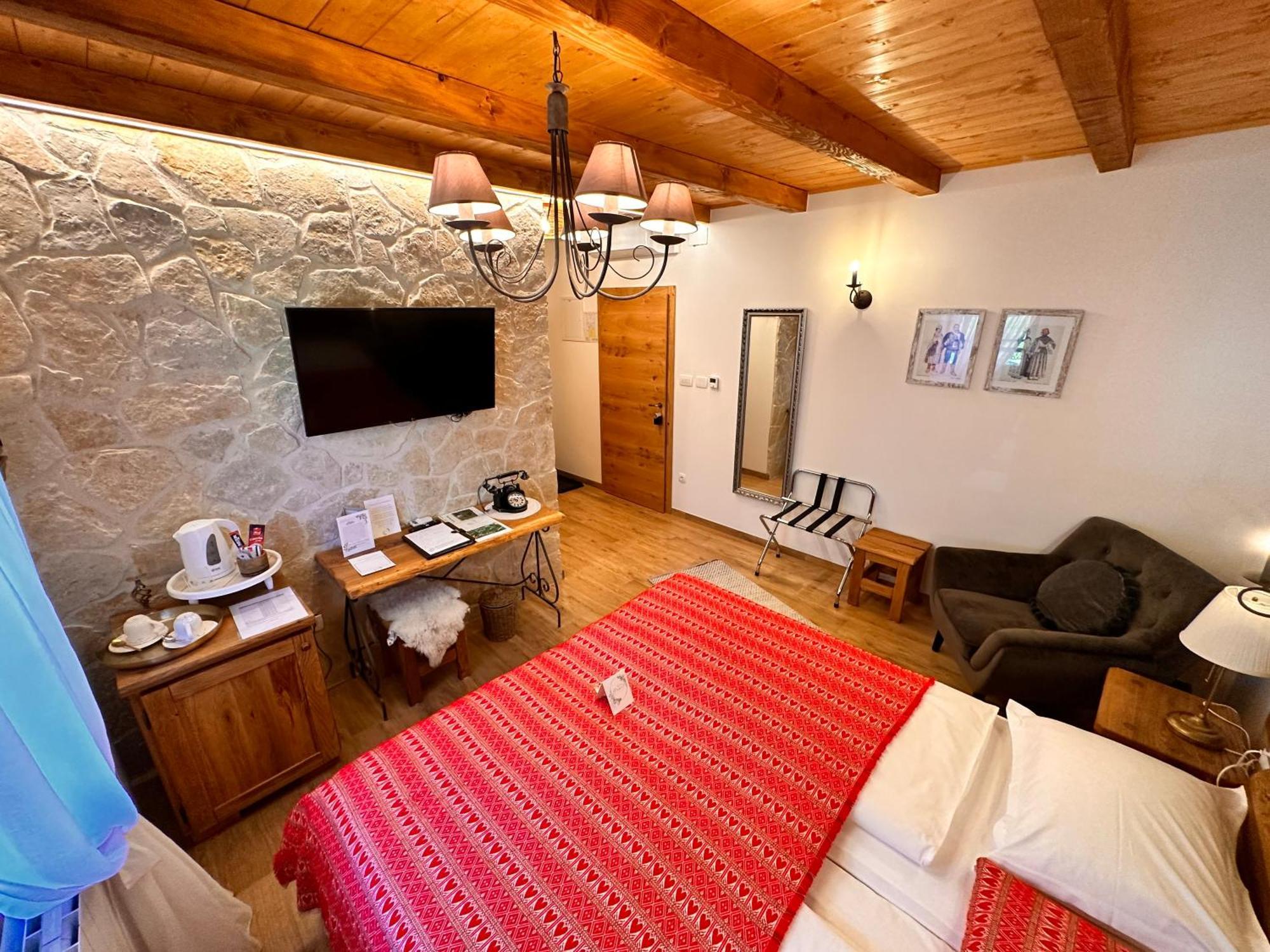 Boutique Villa Pearl Of Plitvice, Plitvice Lakes ปลิตวิตซาเซโล ภายนอก รูปภาพ