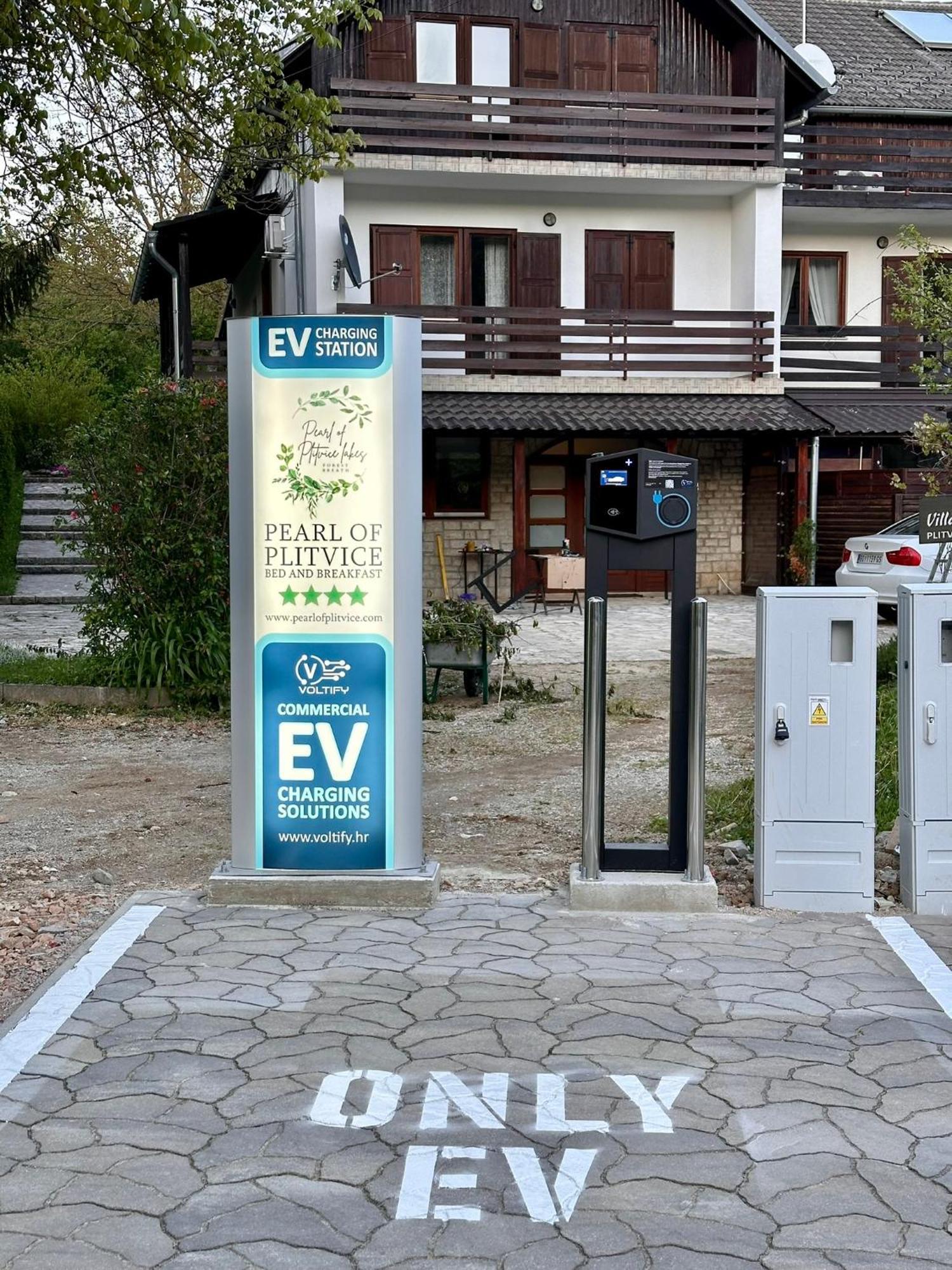 Boutique Villa Pearl Of Plitvice, Plitvice Lakes ปลิตวิตซาเซโล ภายนอก รูปภาพ