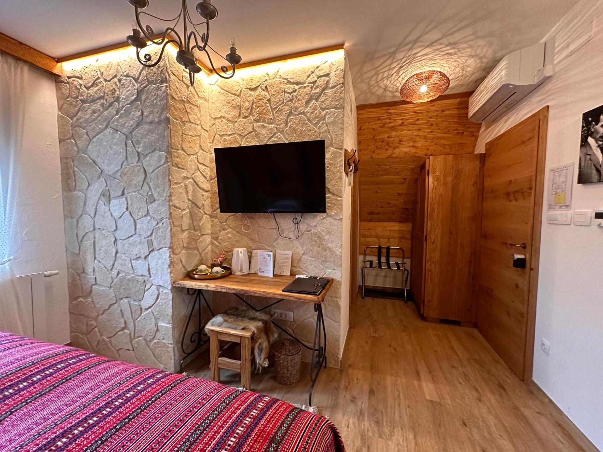 Boutique Villa Pearl Of Plitvice, Plitvice Lakes ปลิตวิตซาเซโล ภายนอก รูปภาพ